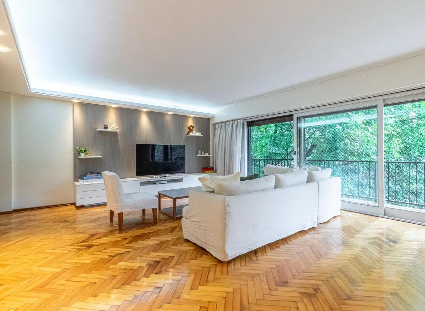 VENTA - 4 AMBIENTES - LUMINOSO - BAULERA- COLEGIALES 2