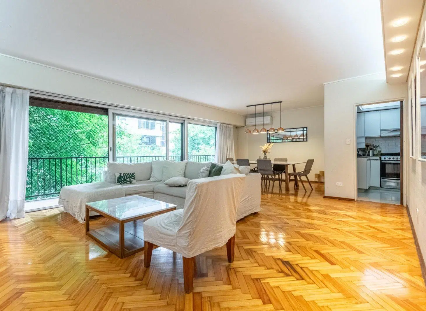 VENTA - 4 AMBIENTES - LUMINOSO - BAULERA- COLEGIALES 1