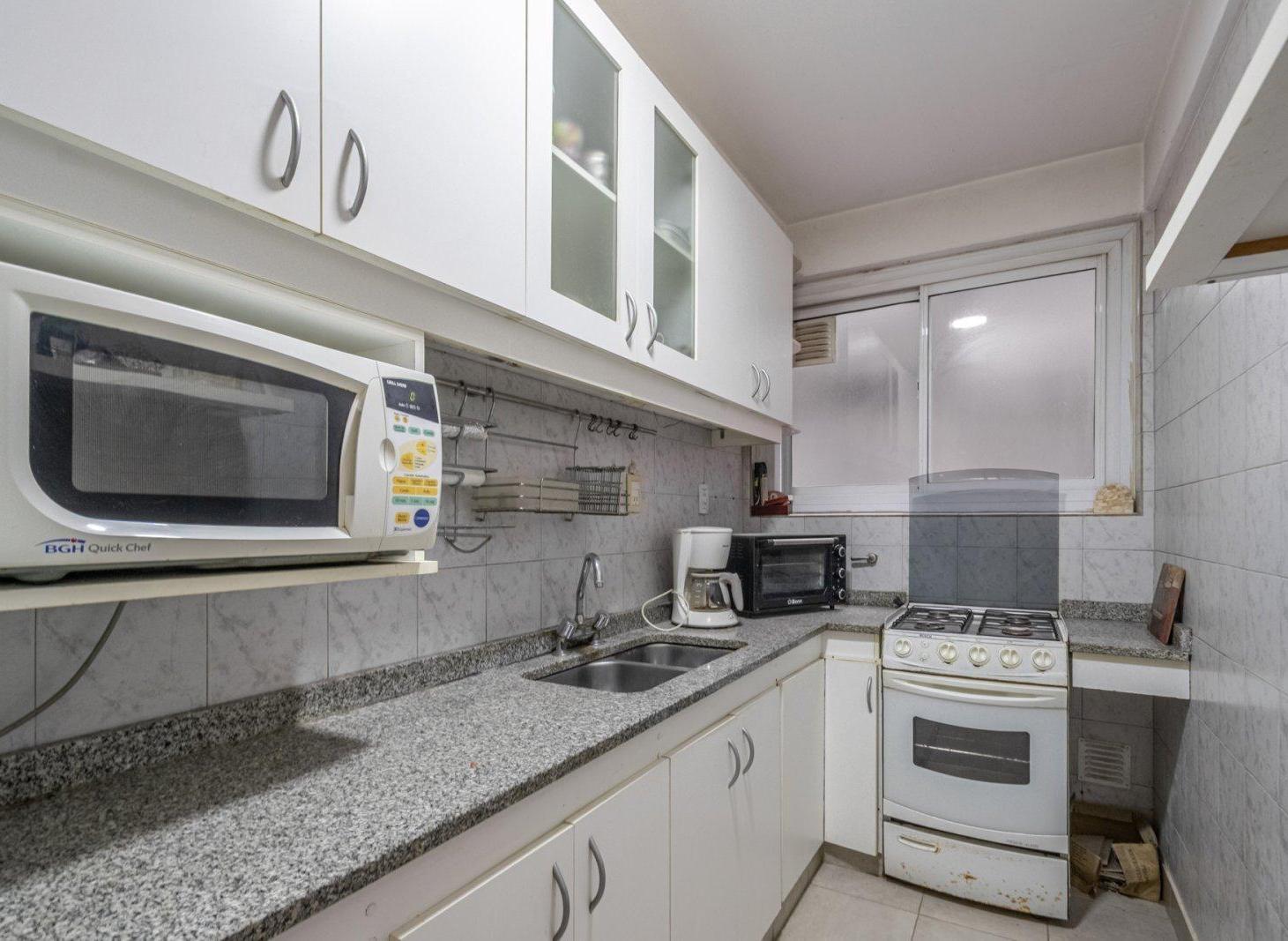 Foto de VENTA DEPARTAMENTO DE 3 AMBIENTES CON BAULERA EN PALERMO APTO, imagen 3