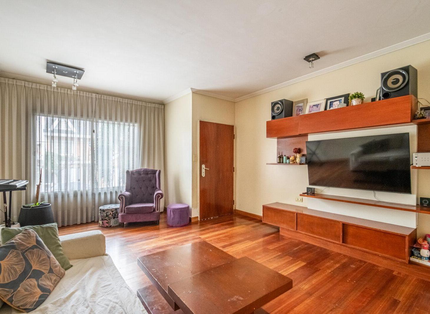 Foto de VENTA DÚPLEX DE 4 AMBIENTES CON PATIO Y COCHERA EN BARRIO NAÓN MATADEROS, imagen 2