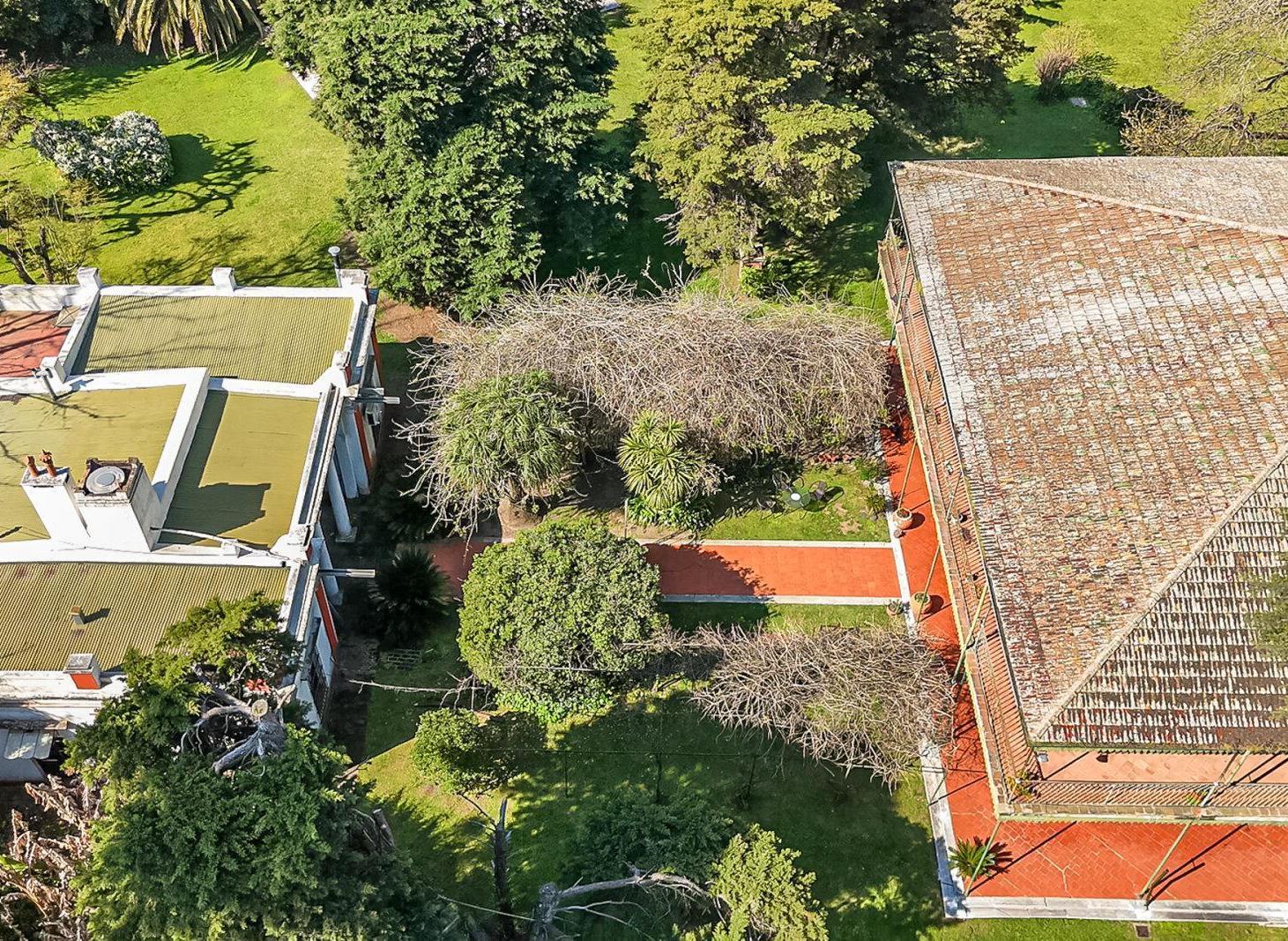 Foto de Casona - 8.000 m² de Historia – Entorno Parque Leloir, imagen 2