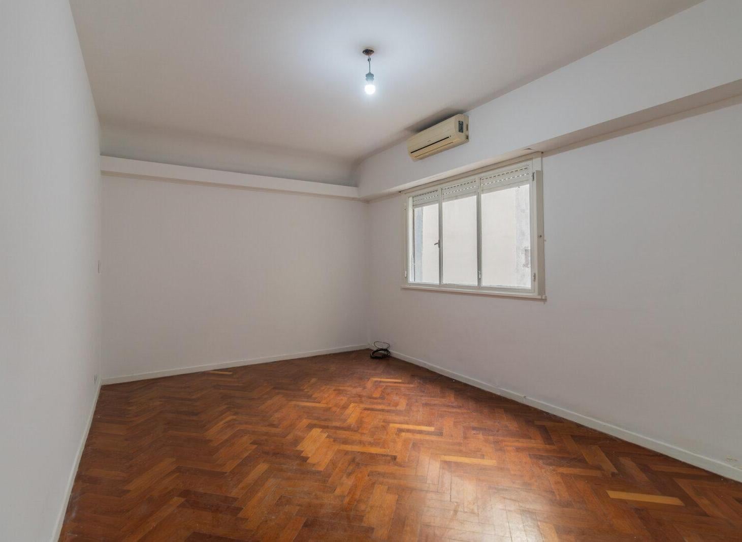 Foto de VENTA DEPARTAMENTO DE 2 AMBIENTES EN FLORESTA, imagen 1