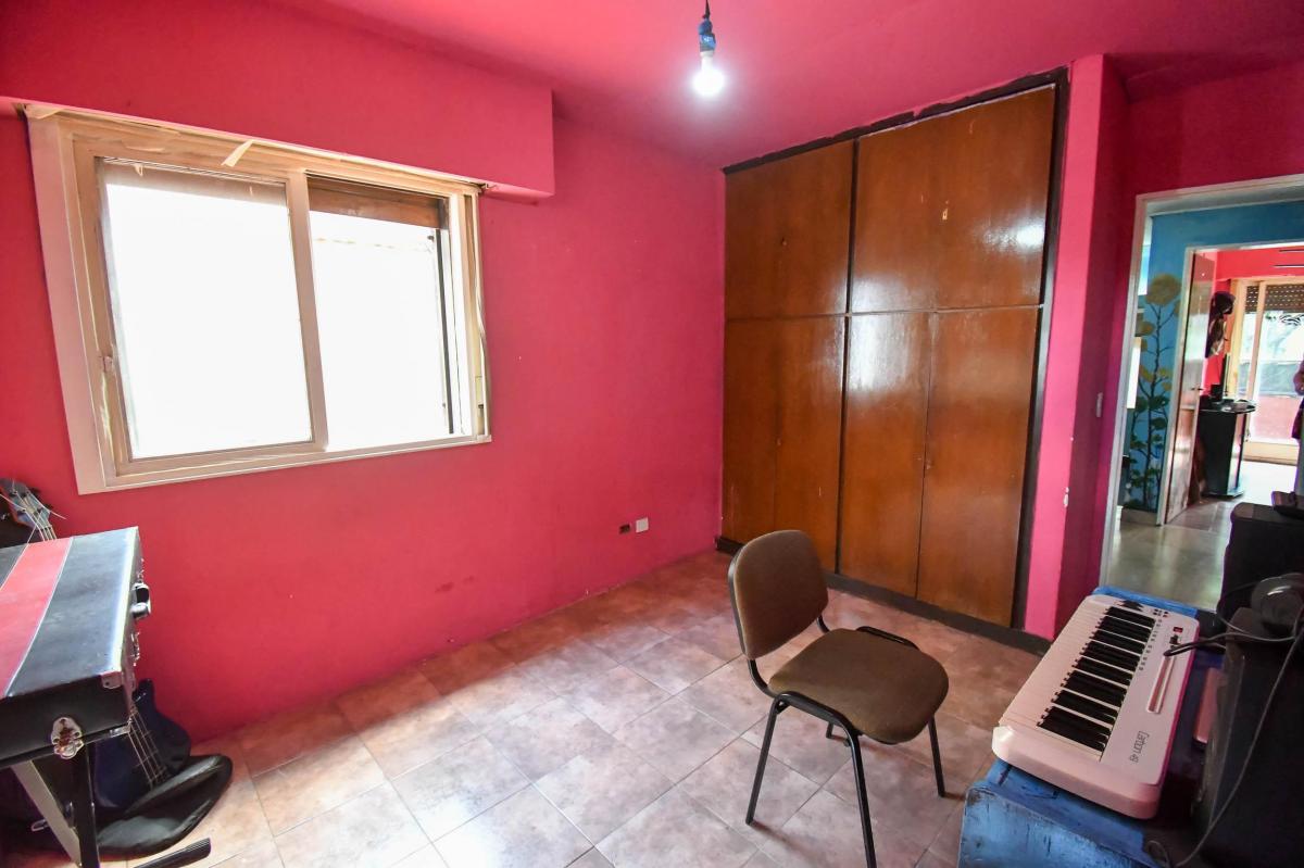 Terreno 1800 m² Cons (22.8 m Pb + 7pisos + 2retiros) / Casa en Venta - Boedo 2
