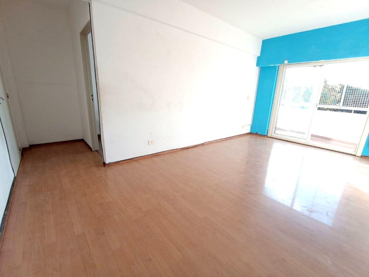 Foto de Departamento En Alquiler 3 Amb - Parque Chacabuco, imagen 4