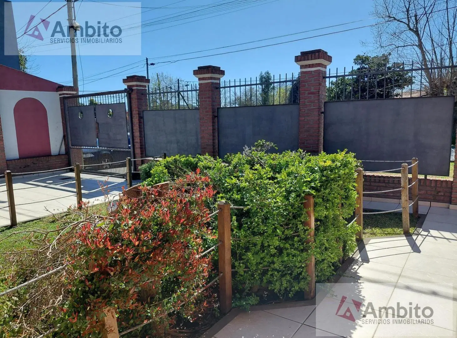 Casa en venta Tolosa, La Plata. 3 dormitorios. Parque y piscina. 2