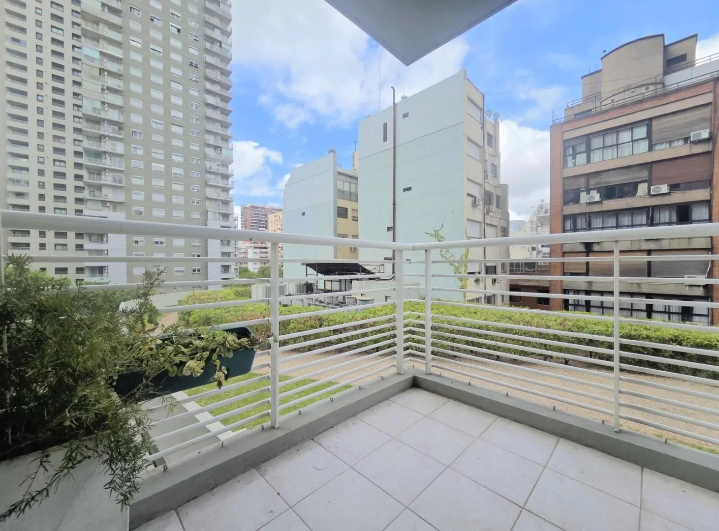 TORRE LAS PLAZAS 95m2 4amb 2