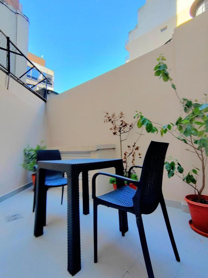 2 ambientes  en Parque Las Heras con Patio Reciclado