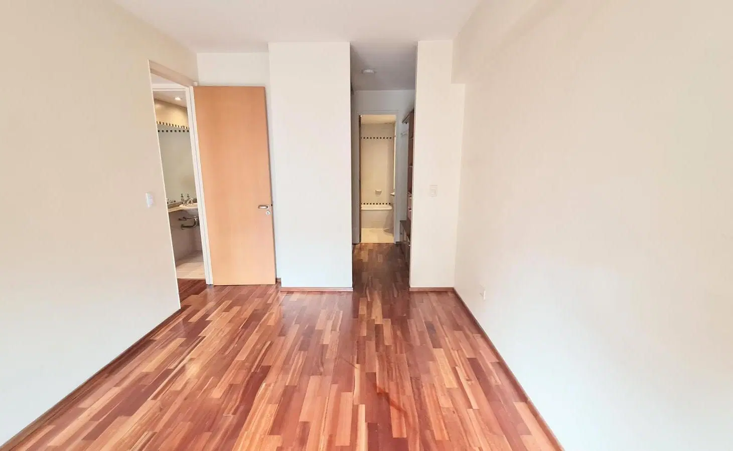 3amb 2 baños completos Vista Abierta 3