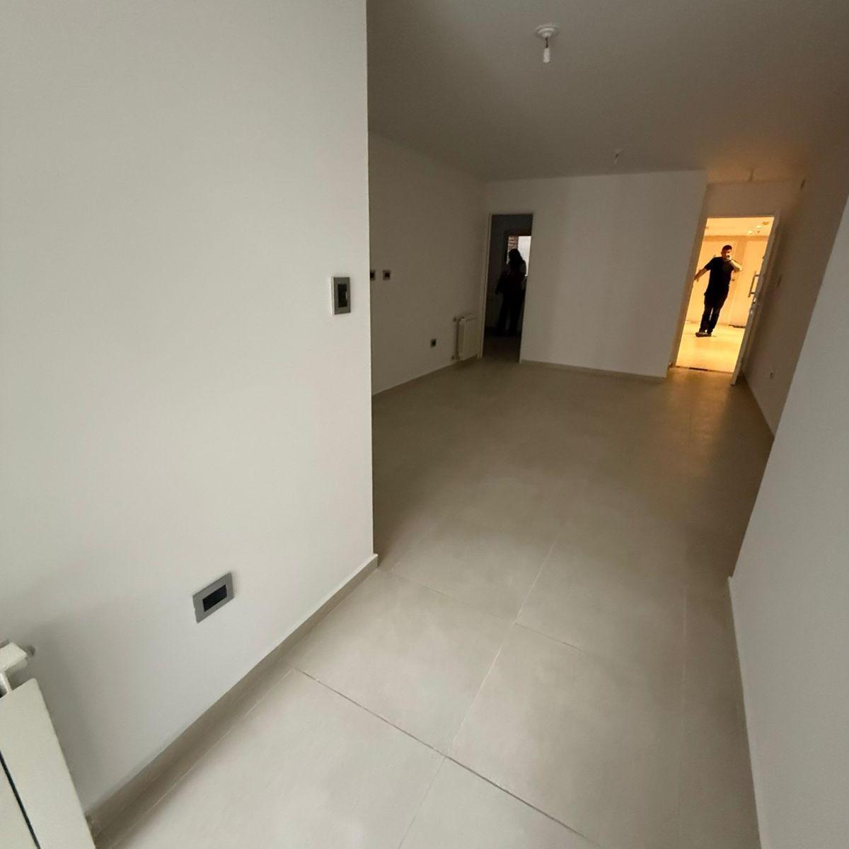 Departamento 1 Dormitorio y Medio en Torre Rodas Salguero 5