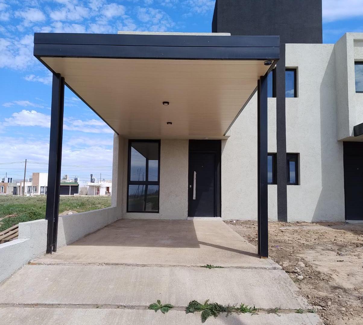 Duplex de categoría en venta en Manantiales 2