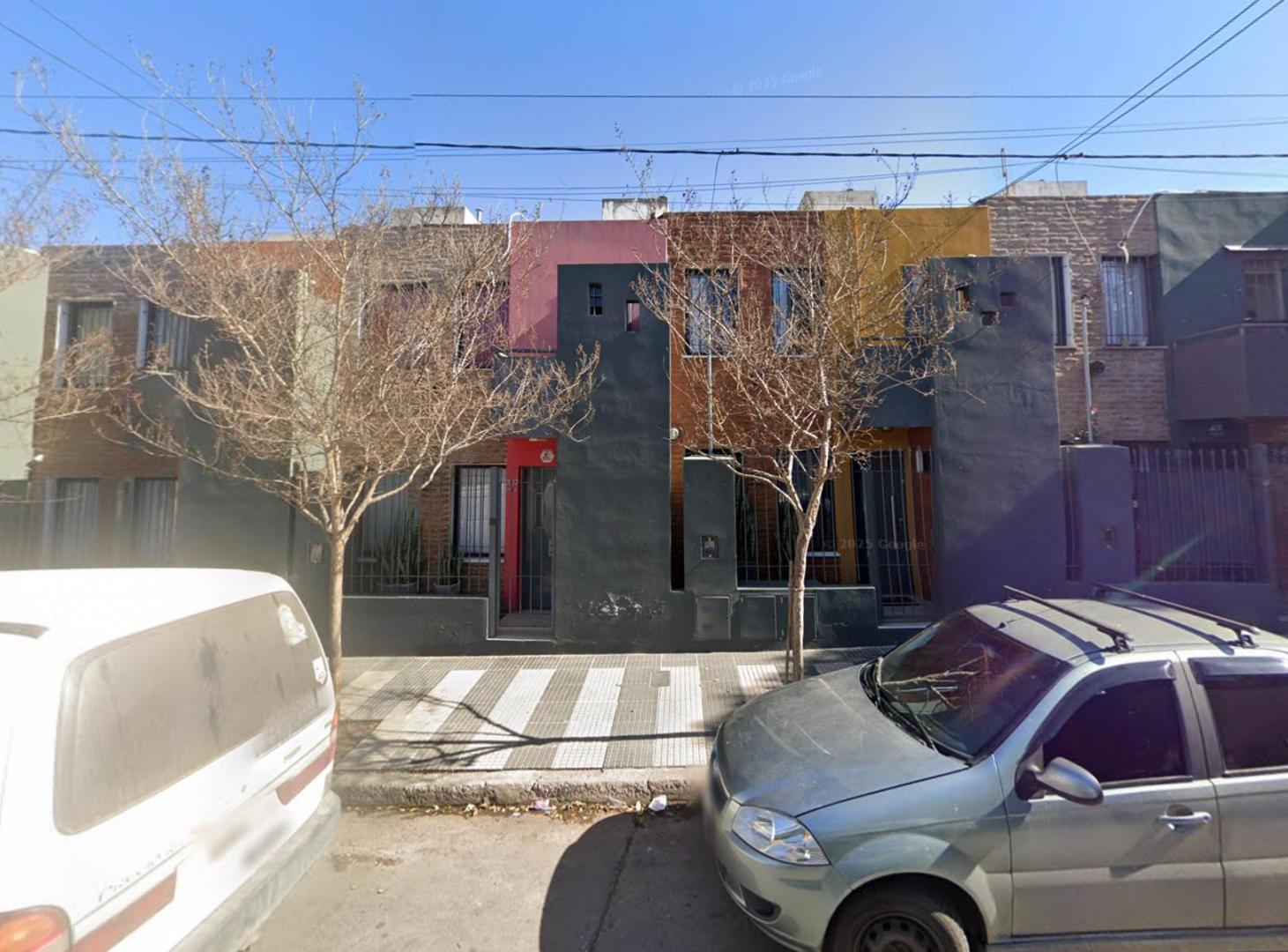 Venta Duplex 2 Dorm en B° Altos de Gral Paz.