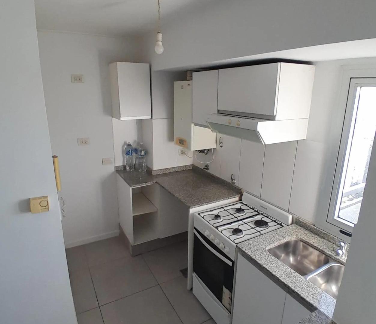 Foto de Alquiler Nueva Cordoba 2 Dorm -EDIFICIO CON SEGURIDAD Y PILETA!, imagen 2