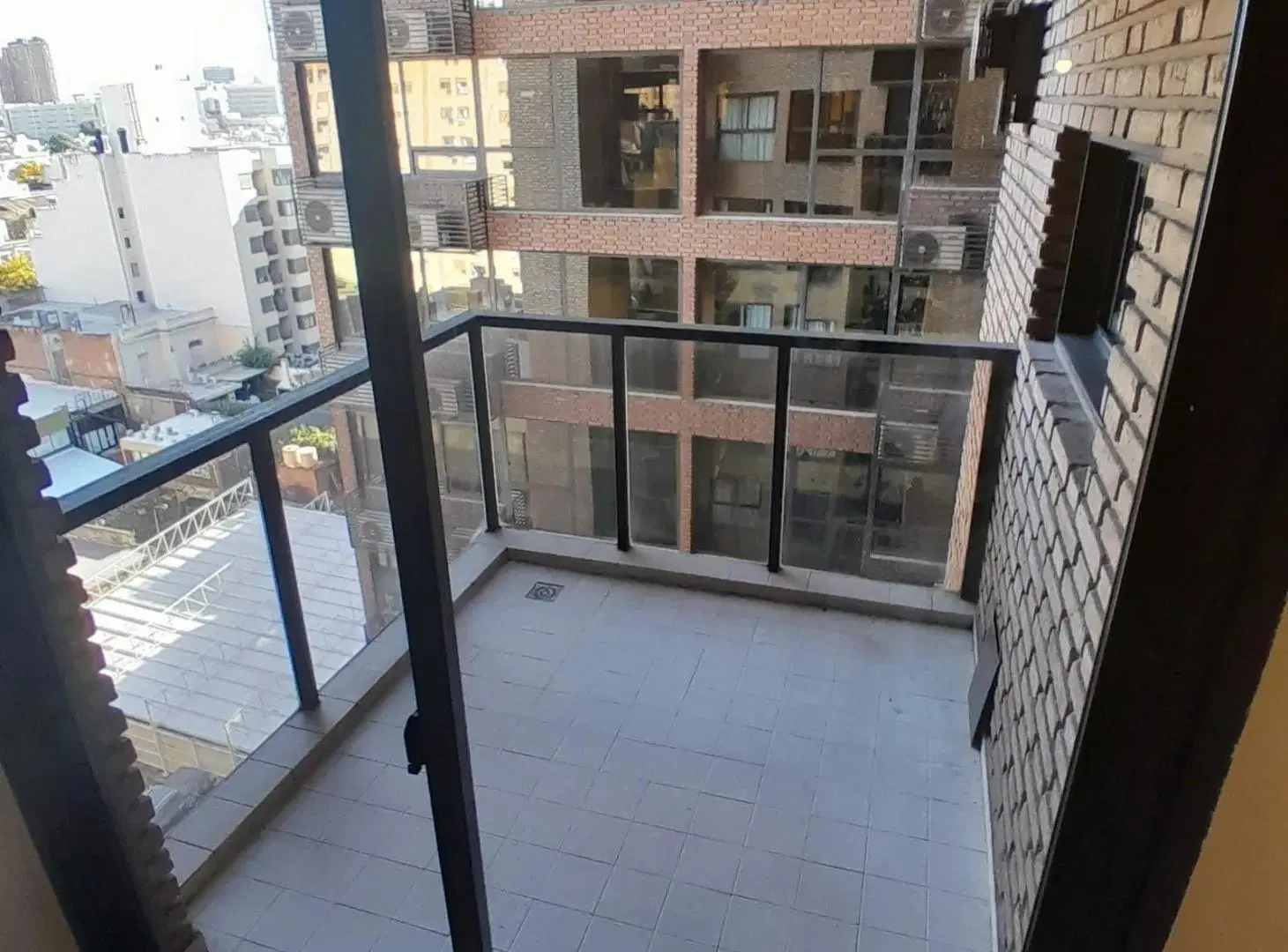 DEPARTMENTO EN ALQUILER DE 1 DORMITORIO A MTS DEL PATIO OLMOS 3