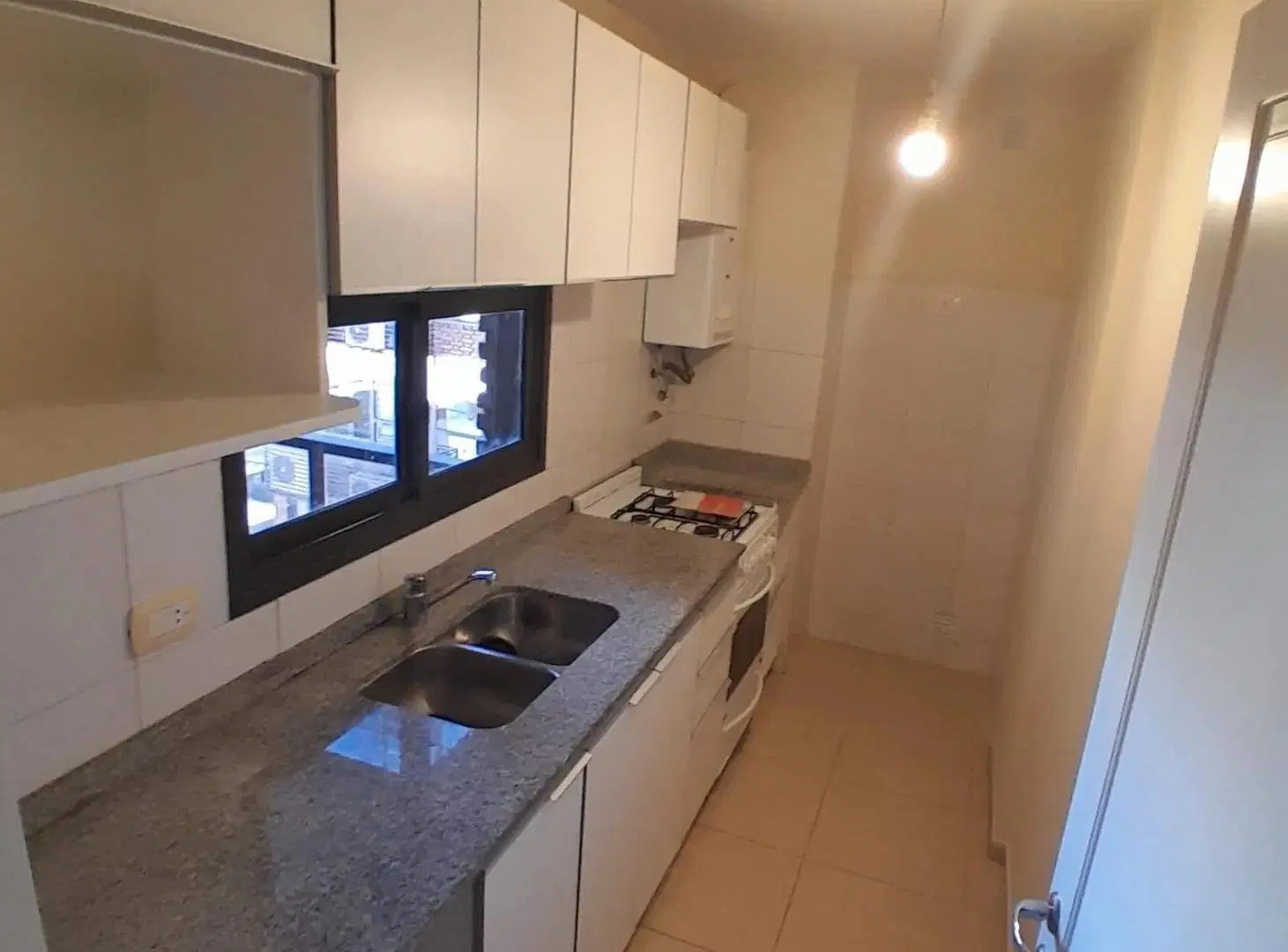 DEPARTMENTO EN ALQUILER DE 1 DORMITORIO A MTS DEL PATIO OLMOS 1