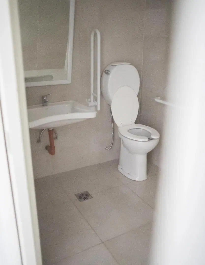 Alquiler Local Comercial - Barrio Alberdi 2
