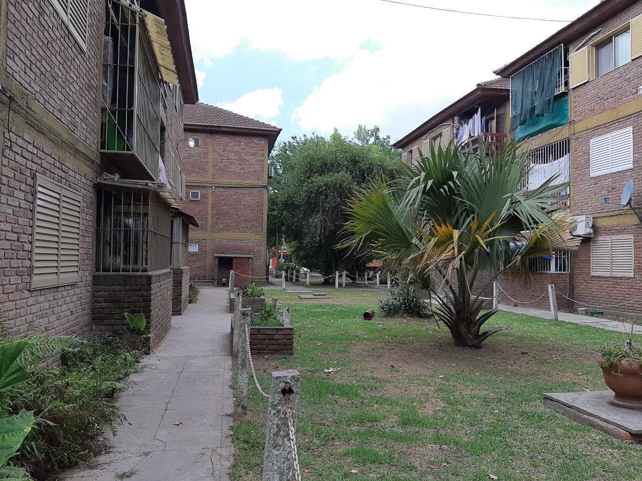 Departamento 3 ambientes con balcon complejo Ezeiza II La Union