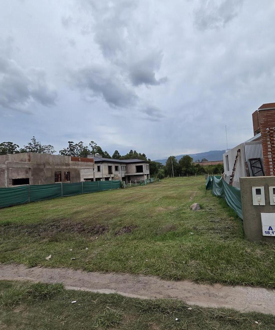 Foto de OPORTUNIDAD TERRENO LA RESERVA 1 LOTE PLANO, imagen 3