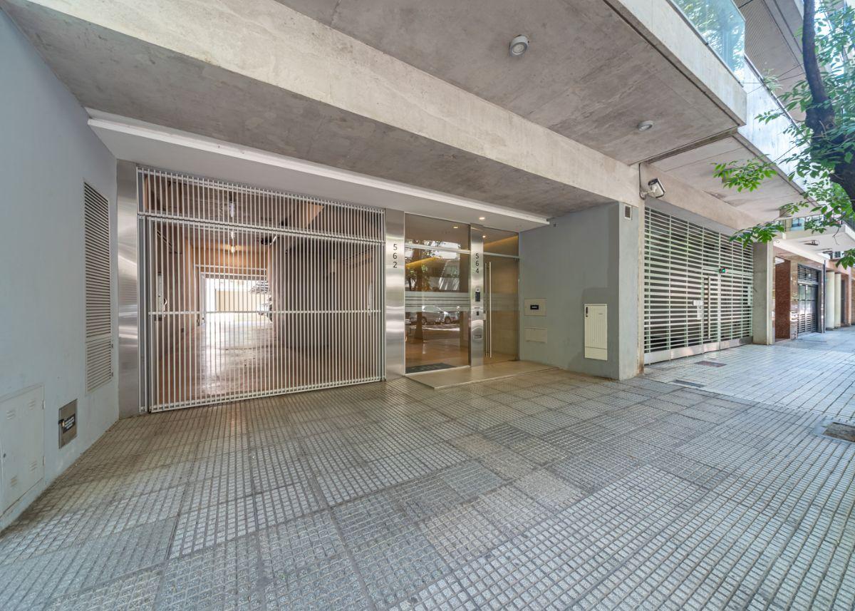 Departamento en duplex con terraza y balcon