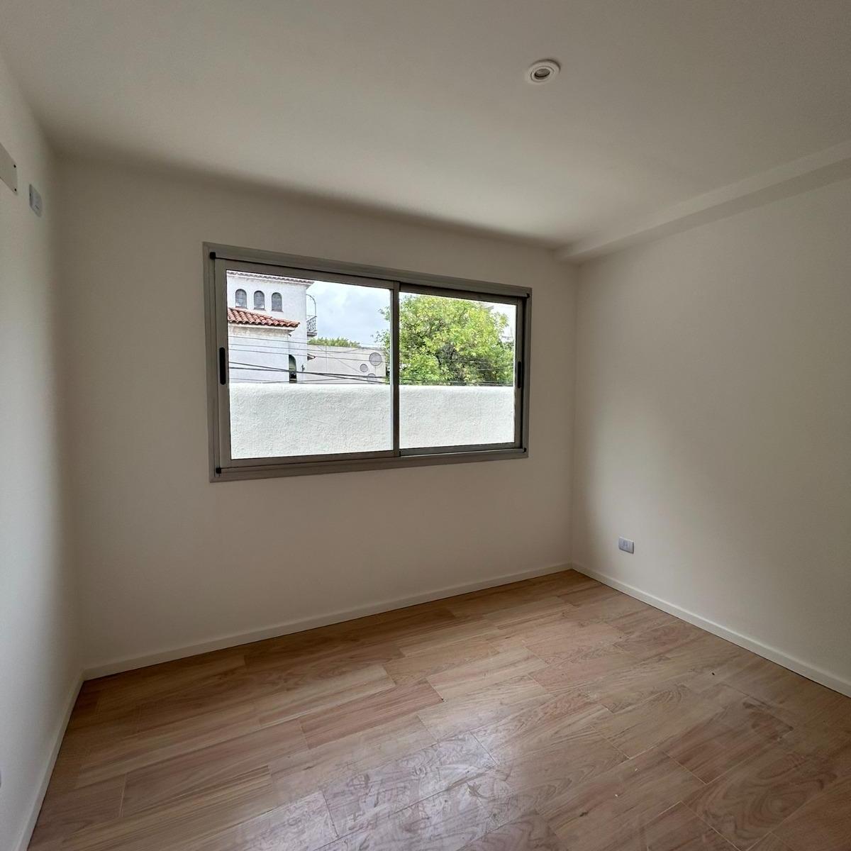 Casa a Re - Estrenar Villa del Parque - Totalmente Nueva 1