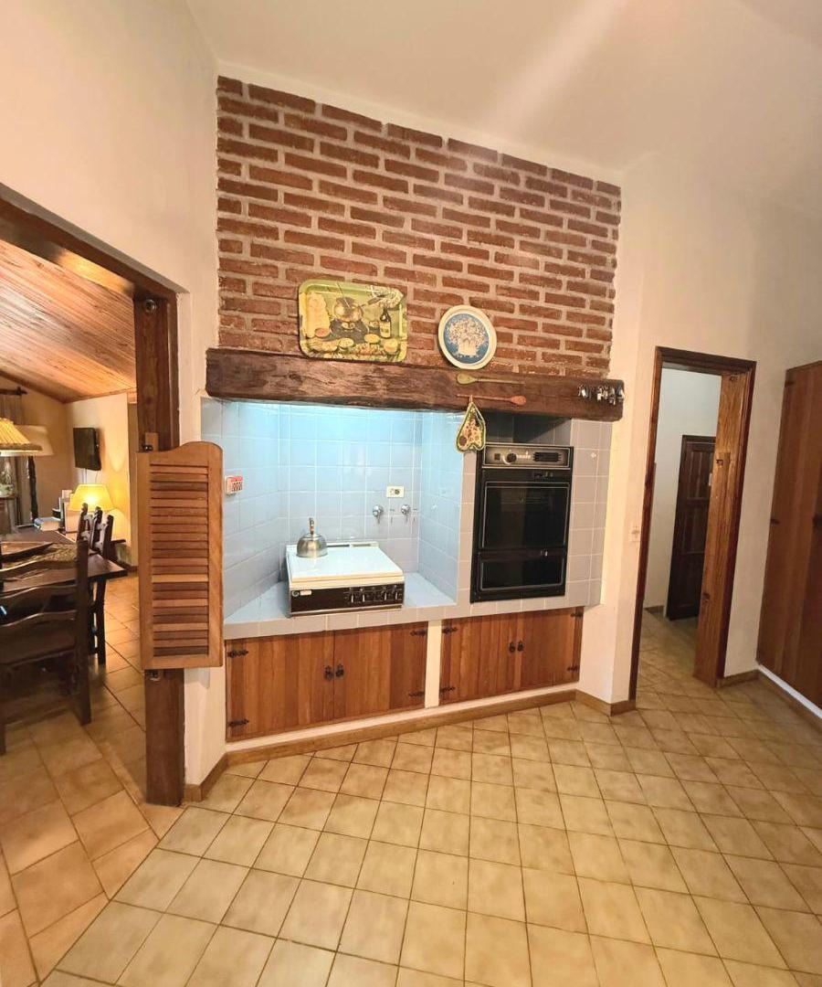 Foto de VILLA BERNA HERMOSA CASA EN GRAN TERRENO SE VENDE - RECIBE MENOR, imagen 3