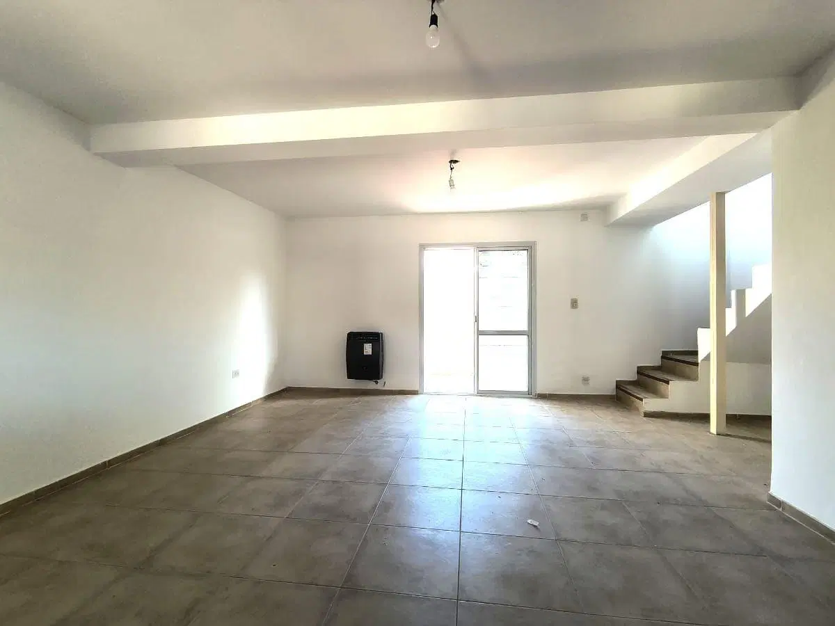 ALQUILER B NUEVO JARDIN DUPLEX 3 DORM CON PATIO LINDO 5