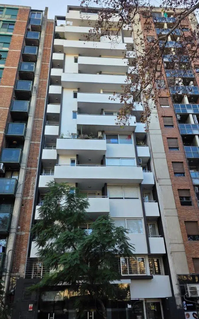 FRENTE PASEO SOBREMONTE DPTO 2 DORMITORIOS CON GRAN BALCON VISTA IMPONENTE 2