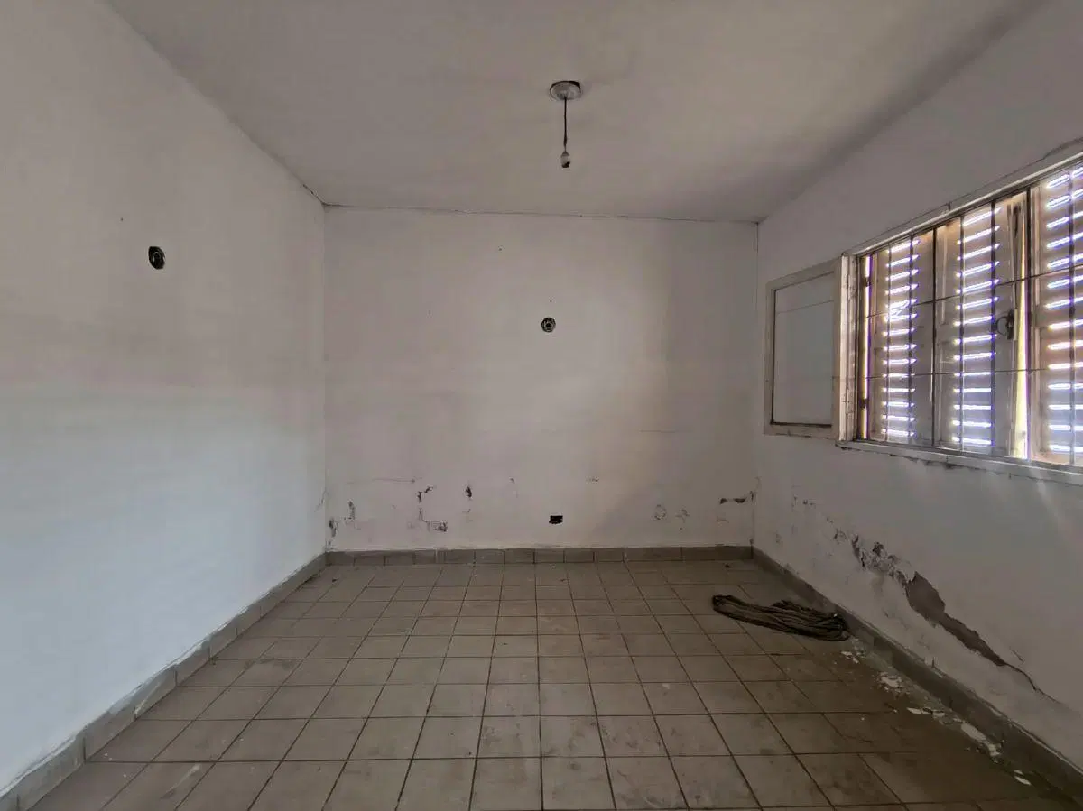 CASA 3 DORMITORIOS MAS DEPARTAMENTO A RECICLAR CON ACCESO INDEPENDIENTE SERVICIOS ACTIVOS 8