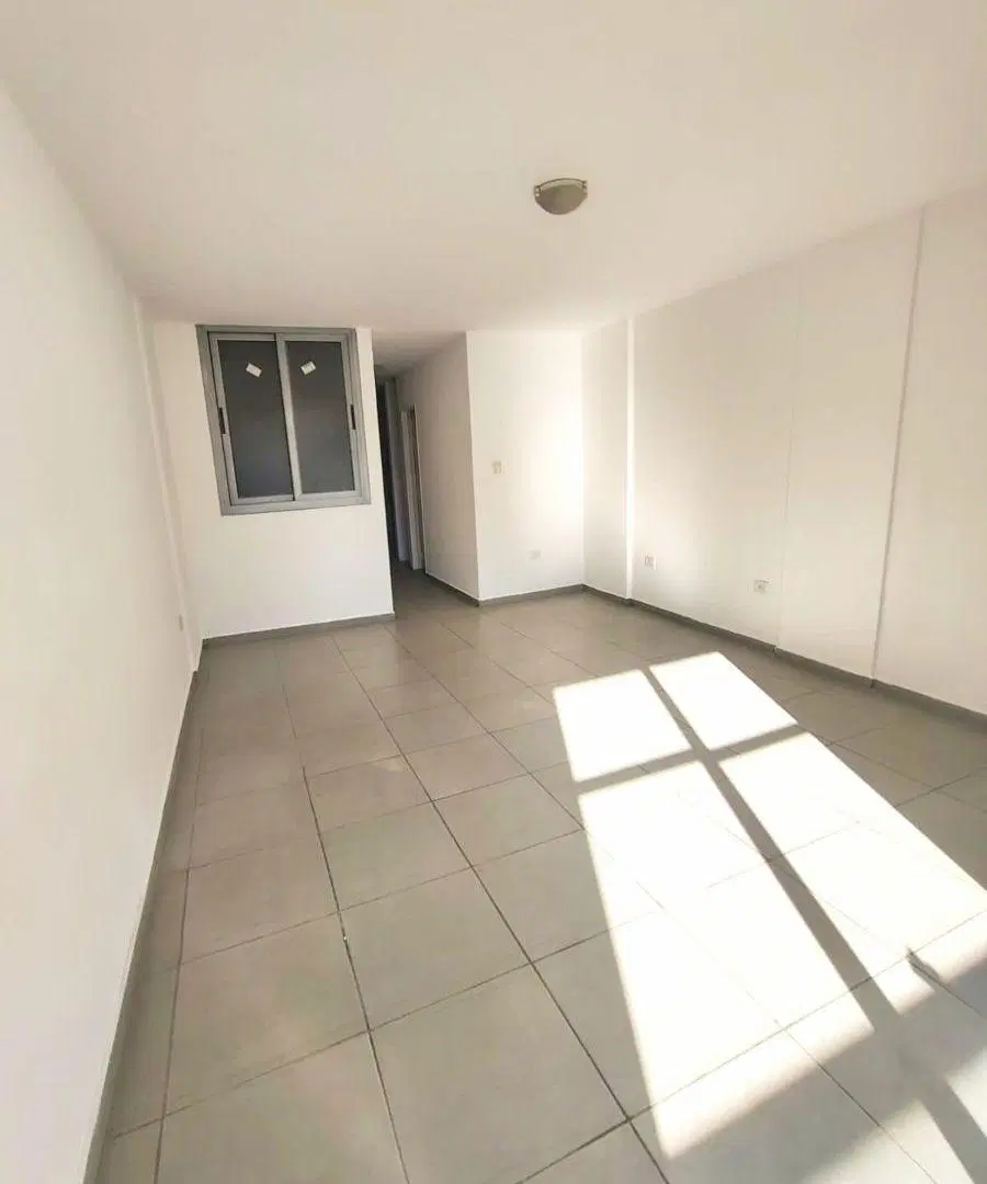 ALQUILER ZONA PASEO SOBREMONTE LOFT APTO RESIDENCIAL U OFICINA 3