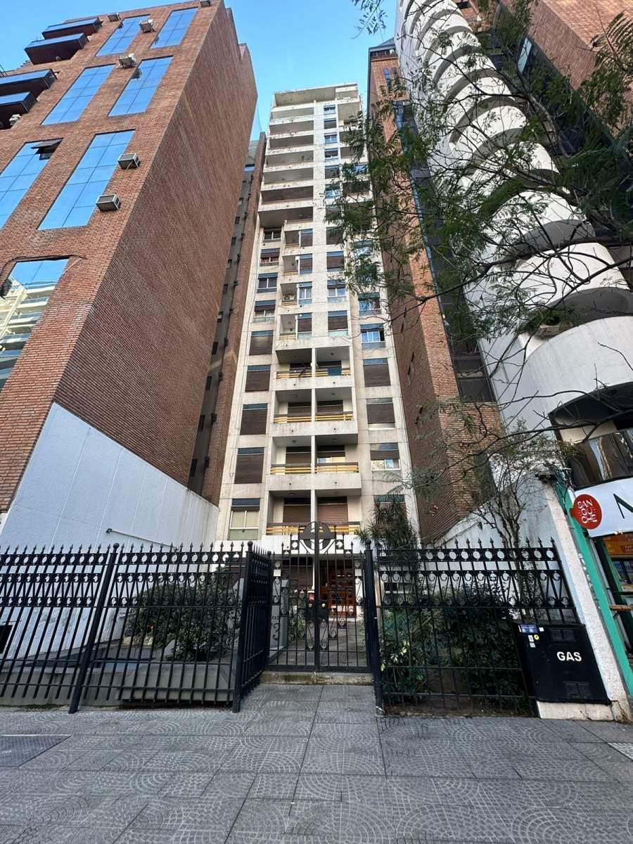 Se Vende Excelente Piso Completo de Cuatro Dorm.! 5