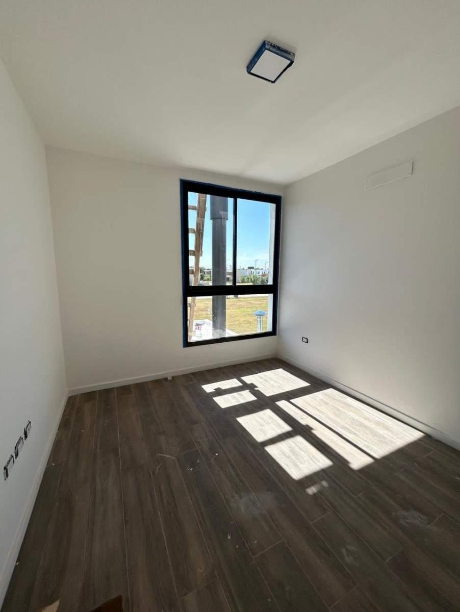 Se Vende Excelente Duplex de Tres Dorm. en Distrito Sur! 5