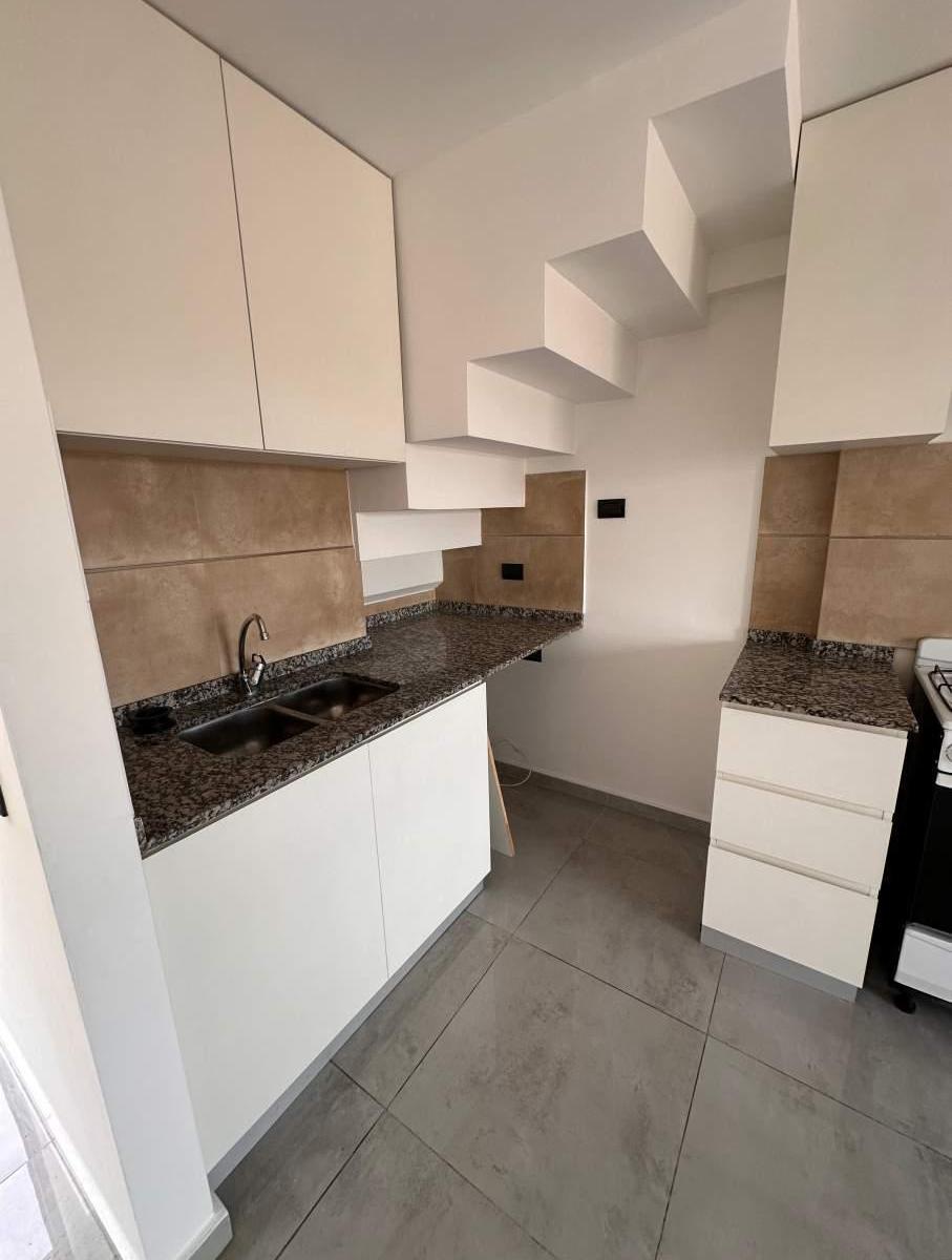 Excelente Oportunidad Dpto a Estrnar, Estilo Duplex! 5