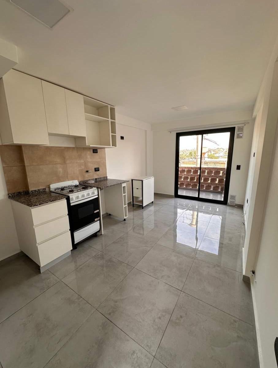 Excelente Oportunidad Dpto a Estrnar, Estilo Duplex! 2