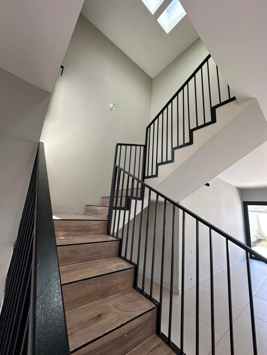 Se Vende Excelente Duplex de 3 Dorm. en La Luisita Barrio Rescidencial! 5