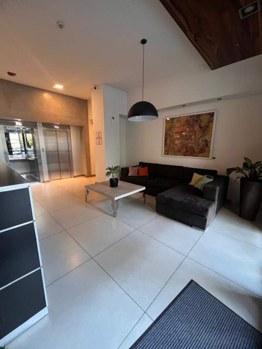 Vende Excelente Dpto de Categoria de un Dormitorio con Cochera en Genral Paz! 3