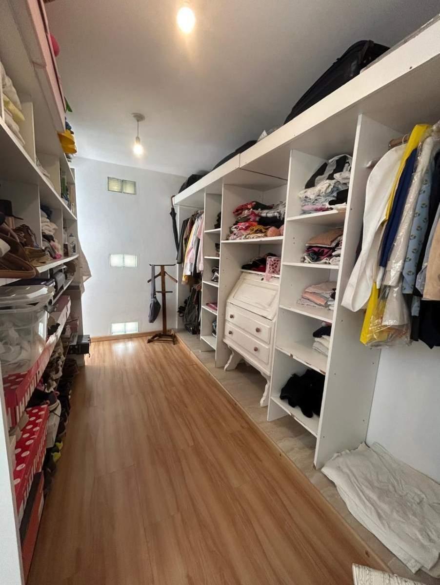 Venta Hermosa Casa Valle Escondido 3 Dorm., Zona Estrategica! 2
