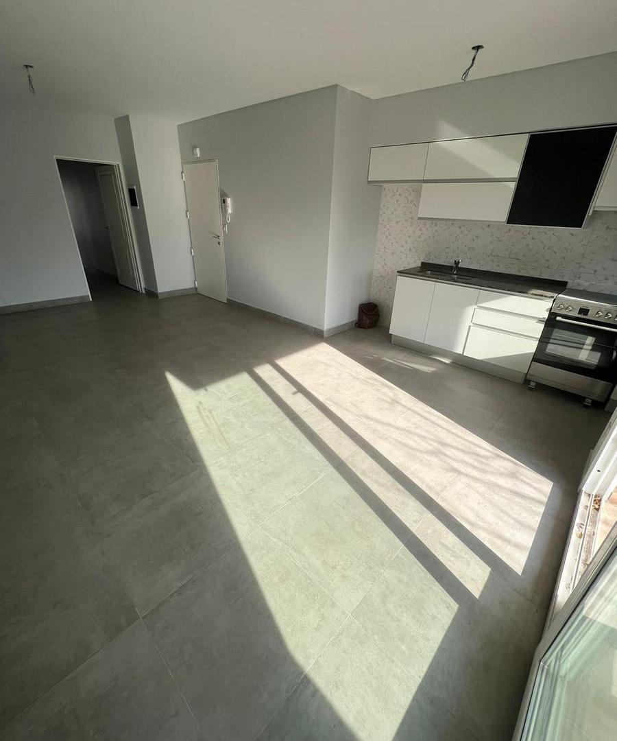 Venta Departamento Villa Devoto frente 3 ambientes Balcón Ramon Lista