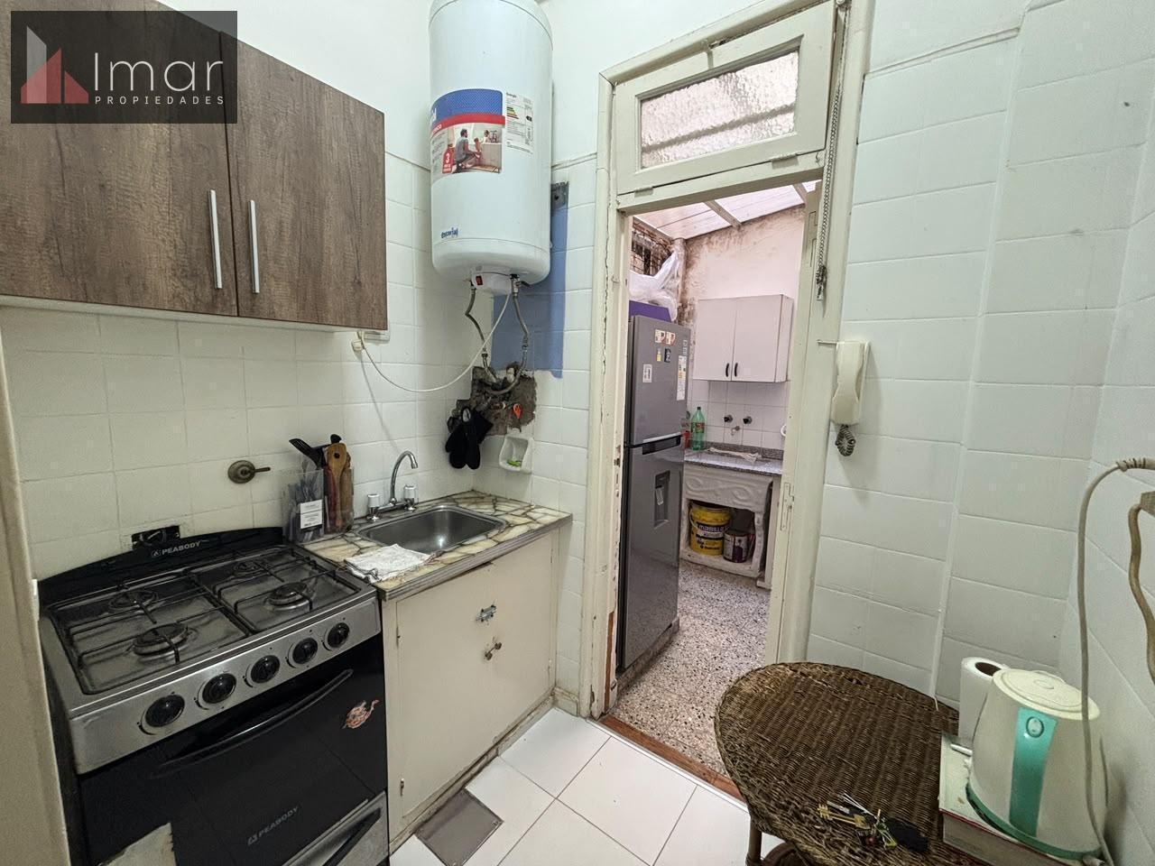 Foto de Vende departamento en Recoleta de 2 Ambientes con patio para refaccionar, imagen 1