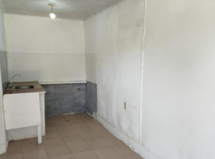 Alquiler Permanente Cabaña de madera en complejo 4