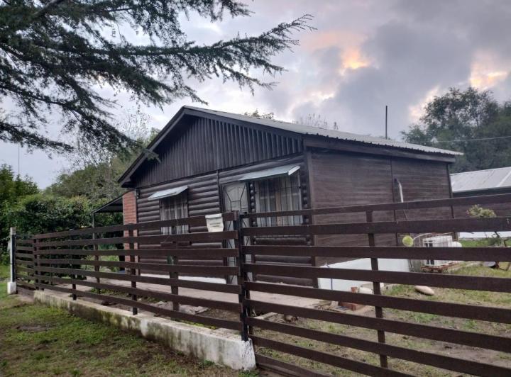 Alquiler Permanente Cabaña de madera en complejo 1