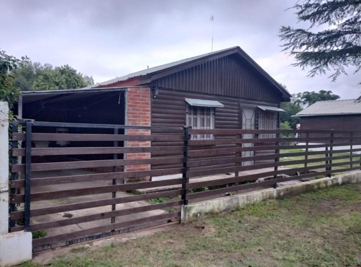 Alquiler Permanente Cabaña de madera en complejo 2