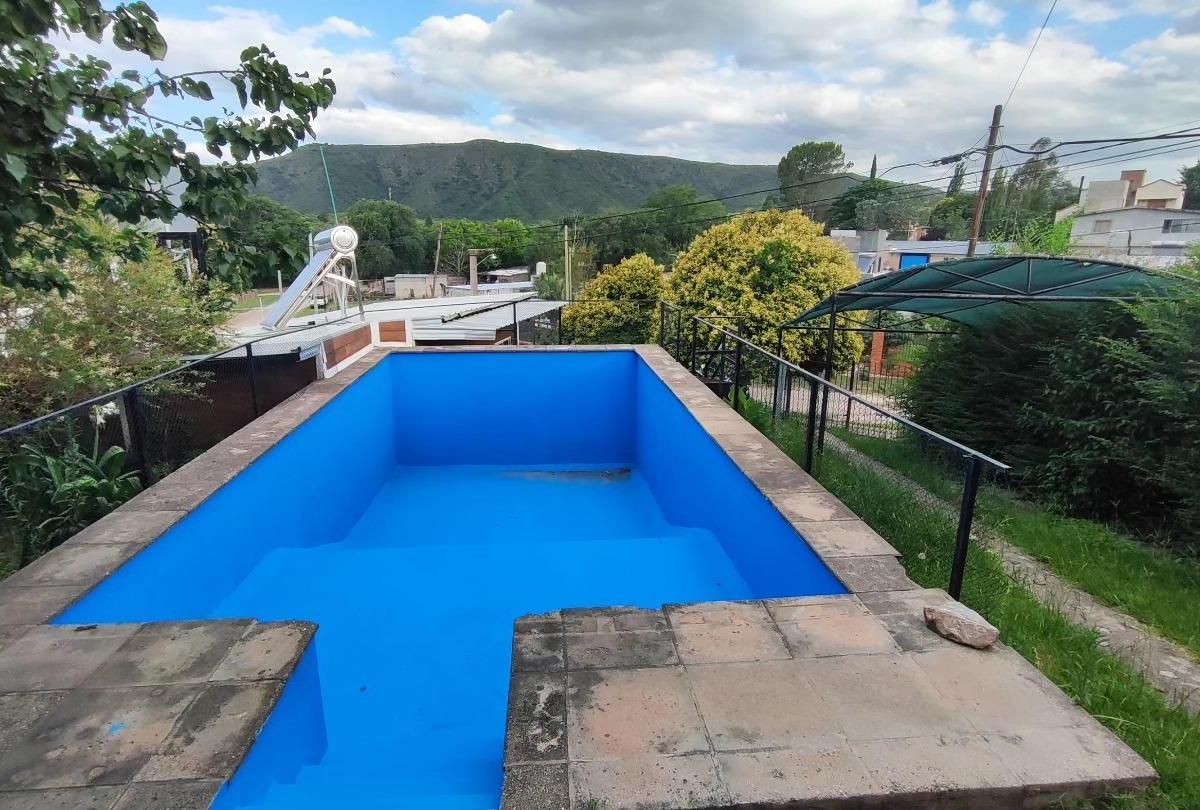 CASA + DEPTO. CON PILETA EN VENTA EN SAN ANTONIO DE ARREDONDO, CORDOBA