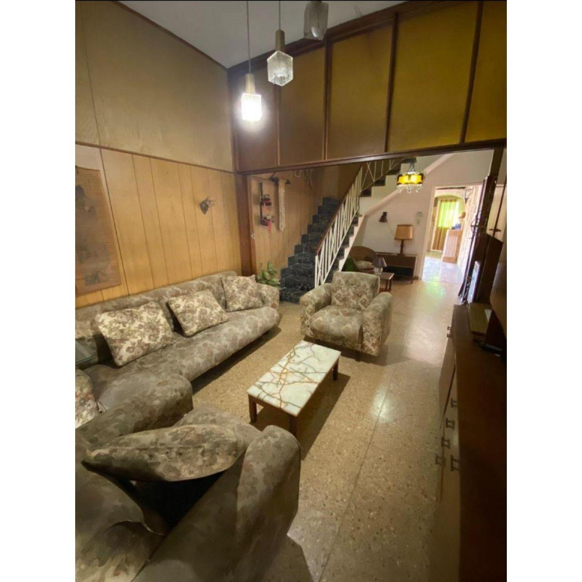 Casa con Local Comercial - Oportunidad 3