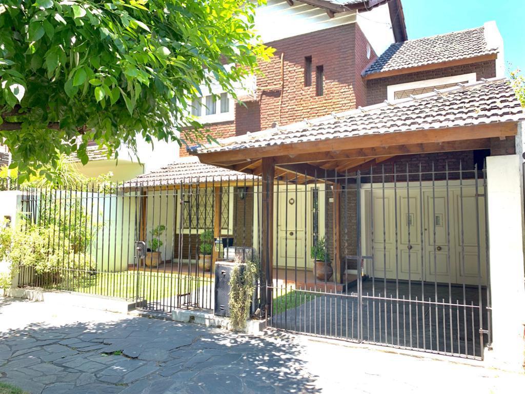 VENTA CASA SEIS AMBIENTES CASTELAR SUR APTO CREDITO