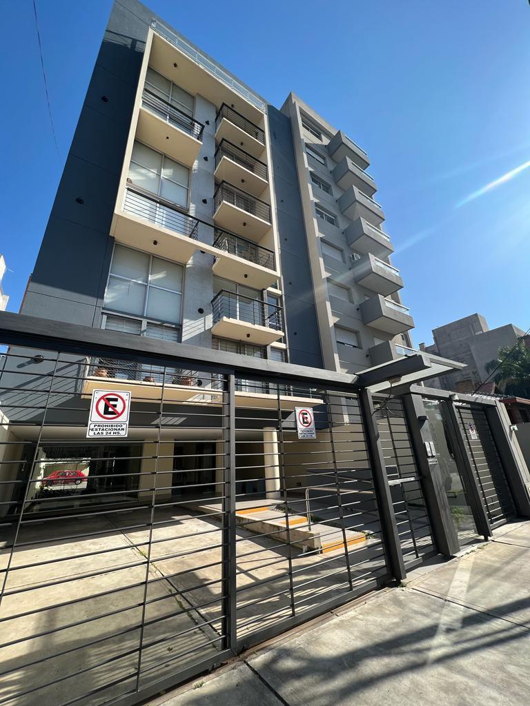 Venta Departamento Morón 5