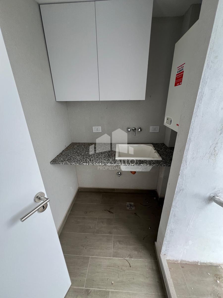 Venta Departamento en Ituzaingo Norte 5