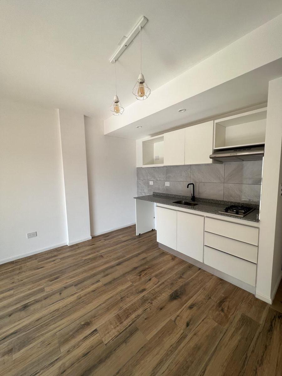 VENTA Departamento monoambiente Flores