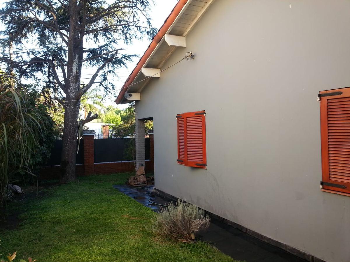 Venta Casa 3 Ambientes en Ituzaingó 2