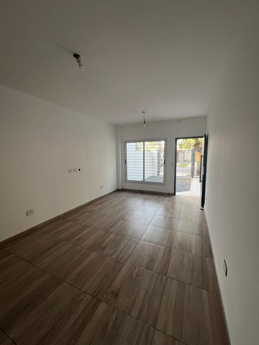 Venta PH en Castelar Sur 3