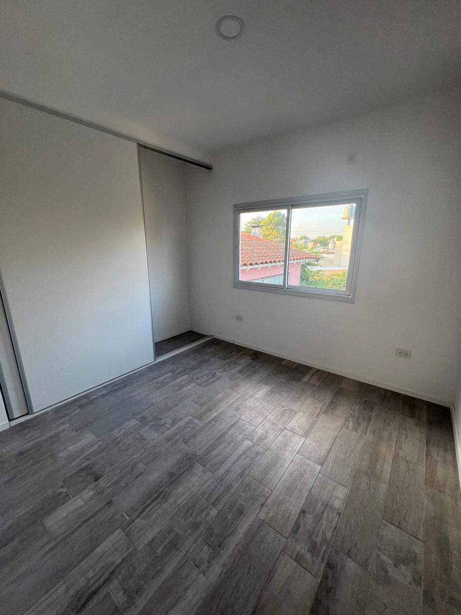 Venta Duplex en Castelar Sur 2