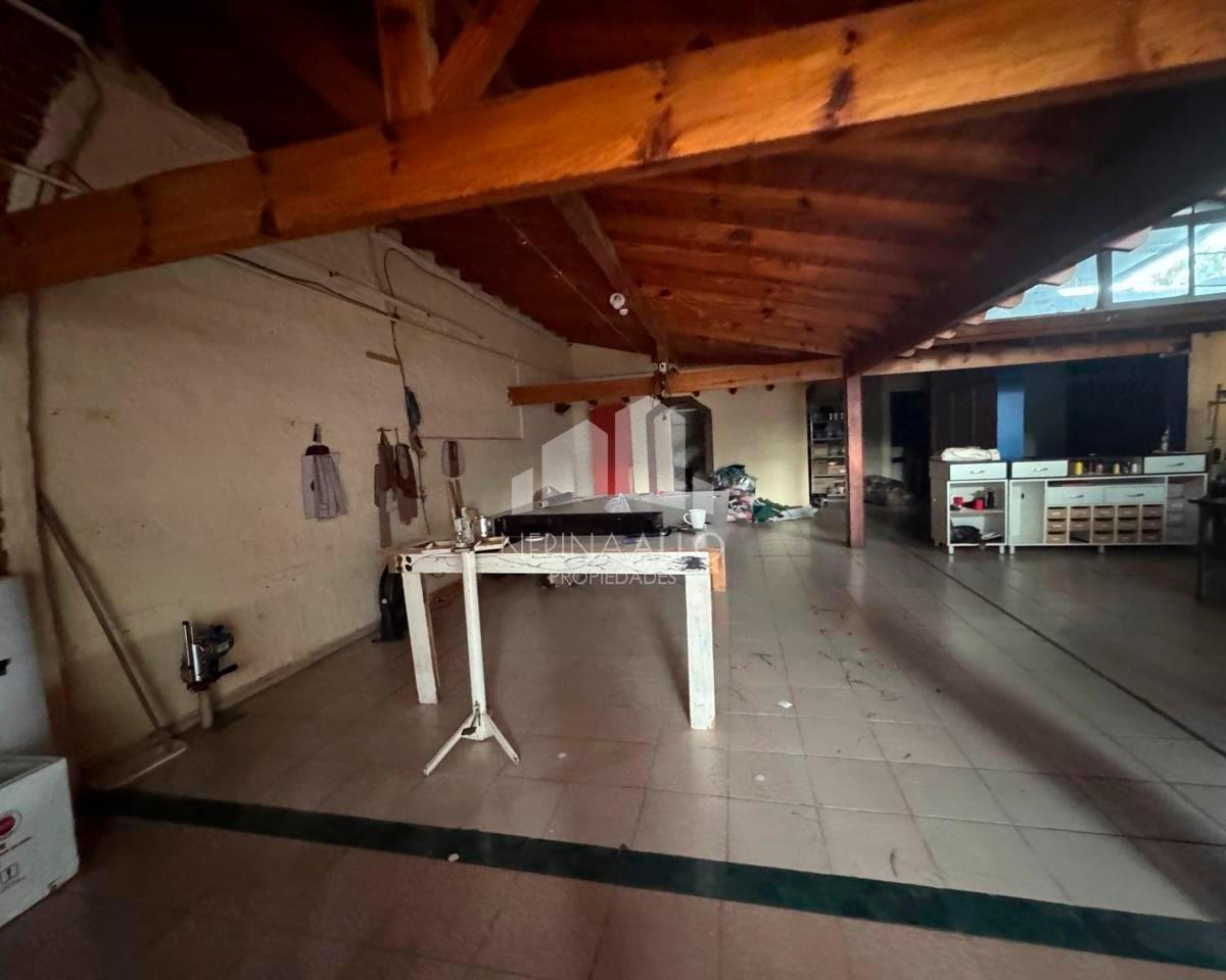 Venta Locales en Bloque Ituzaingo Norte 1